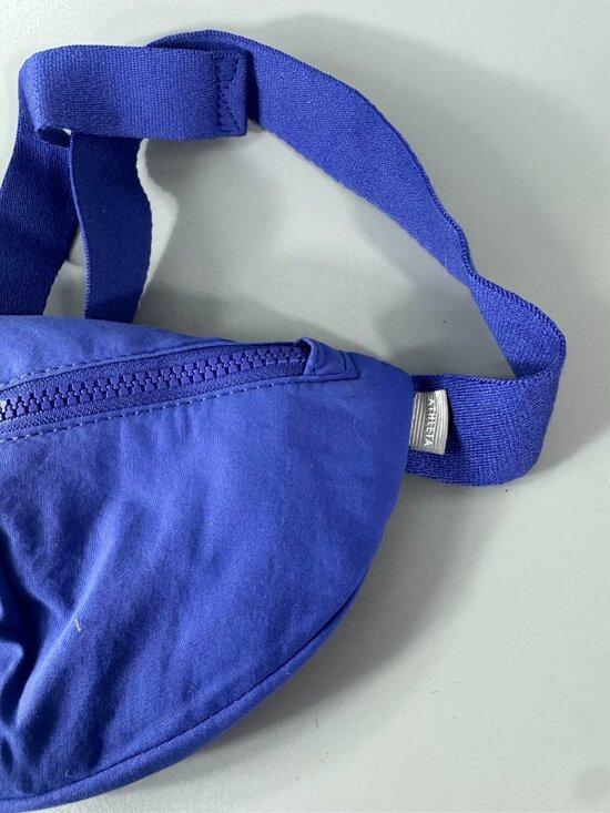 Athleta Kinetic Waist Bag Belt Fanny Pack Adjustable Strap Travel Nylon Blue - Picture 3 of 15